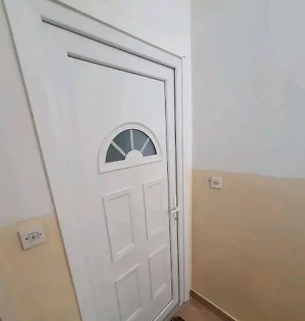 Room B Split